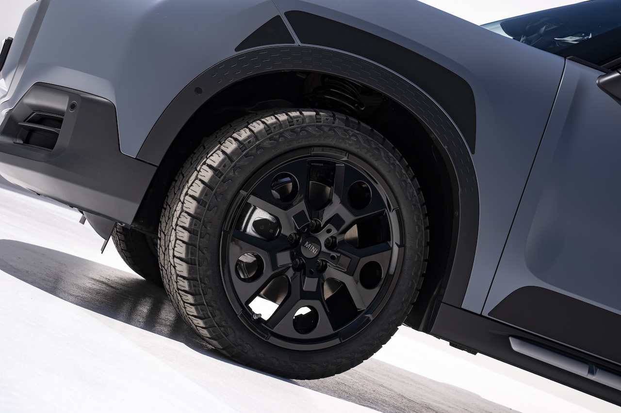 P90654855_highRes_mini-countryman-s-al